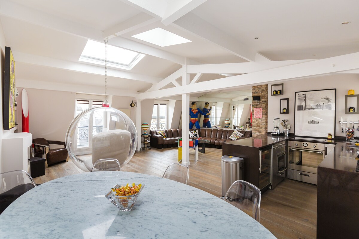 Loft near Louvre Museum